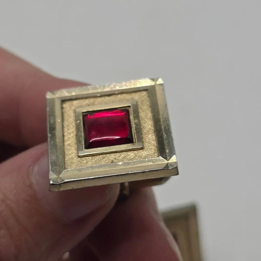 Swank Cufflinks Mens Gold Tone Faux Ruby Square Geometric Vintage MCM Formal